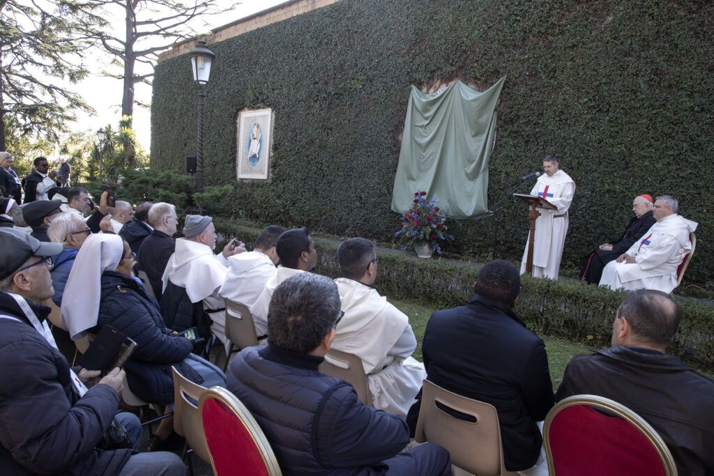 Bendición Signum Ordinis Jardines Vaticanos